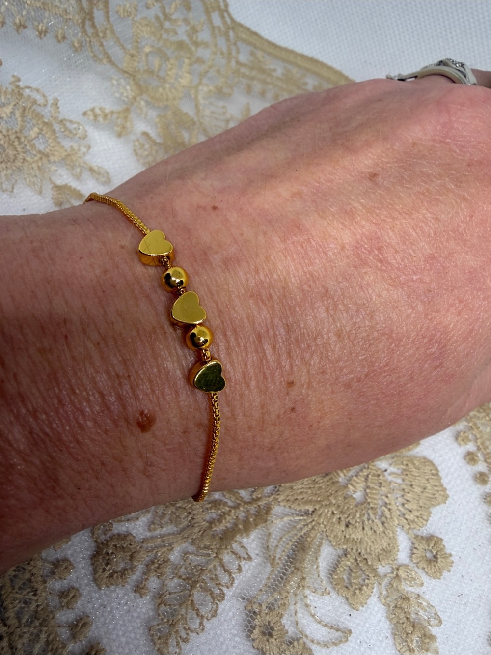 18K Gold Sliding Heart Bead Bracelet Anklet Adjustable 7.5–8.5”